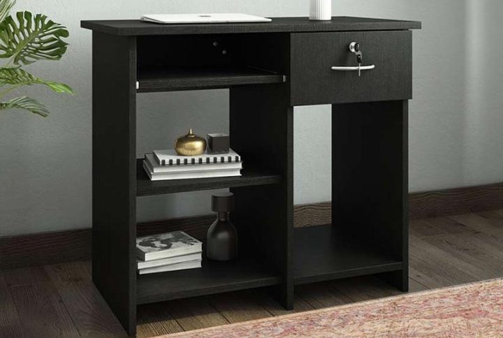 Paragon Computer Desk with One Drawer and Shelve